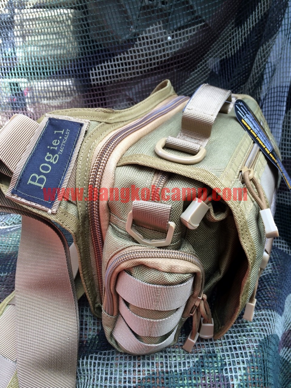 กระเป๋าซ่อนปืนขนาดกลาง ยี่ห้อโบกี้วัน แท้ 100% ขนาด 25x19x8 ซม. ผลิตจากผ้าคอร์ดูร่า (CORDURA) มี 4 สี ดำ ทราย เทา เขียว