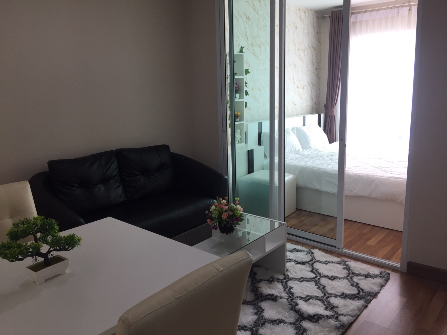 ให้เช่าราคาถูก คอนโด Regent Home สุขุมวิท 81 (BTS อ่อนนุช) ชั้นสูง ห้องสวย พร้อมอยู่