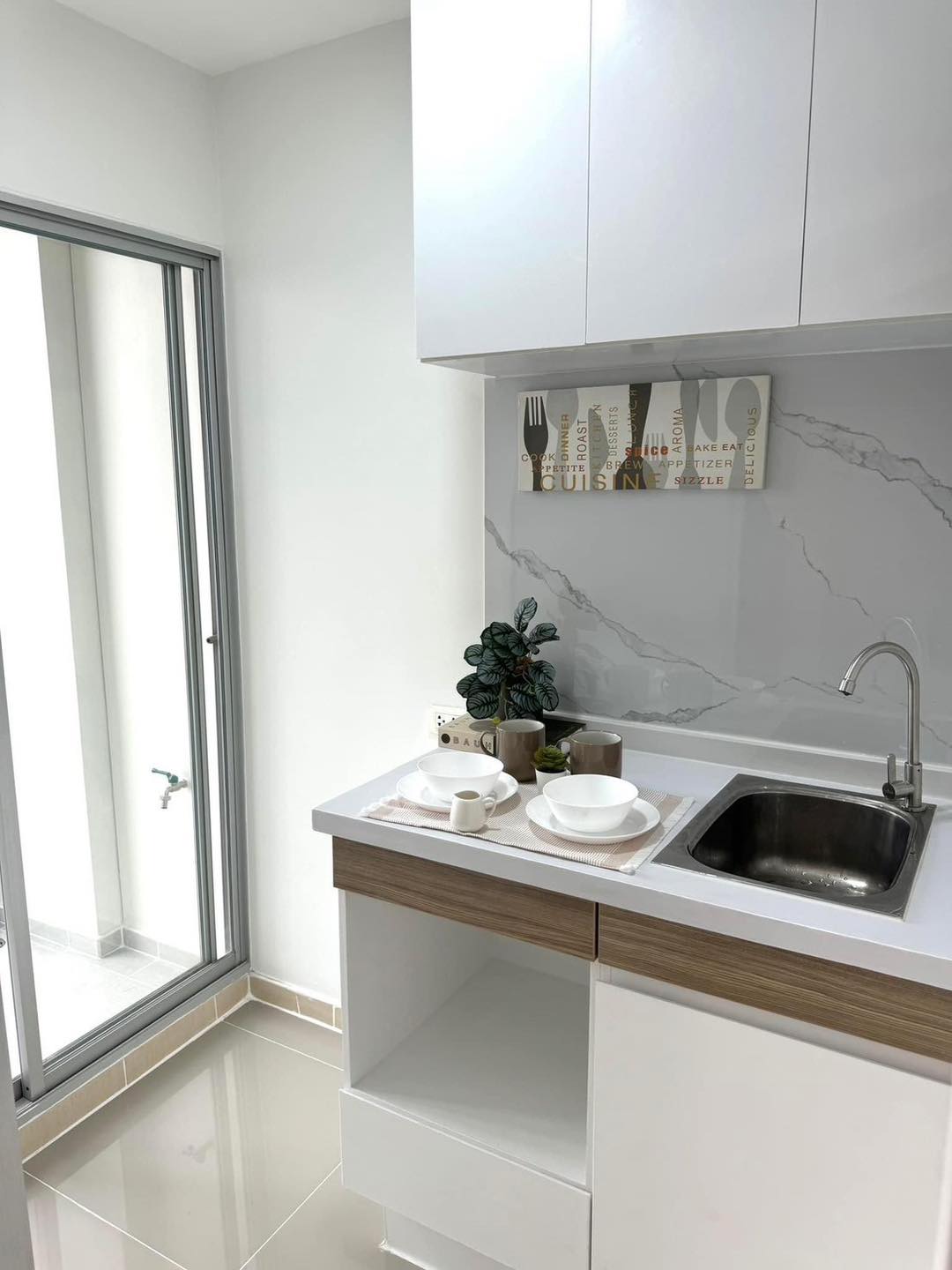 ขายด่วน! คอนโดลุมพินี คอนโดทาวน์ รามอินทรา - นวมินทร์ แต่งใหม่ พร้อมอยู่ ฟรีโอน! 🔥 💰 ราคาสุดคุ้มเพียง 1.29 ล้านบาท! (ราคานี้หาคอนโดทำเลแบบนี้ไม่ได้อีกแล้ว!)