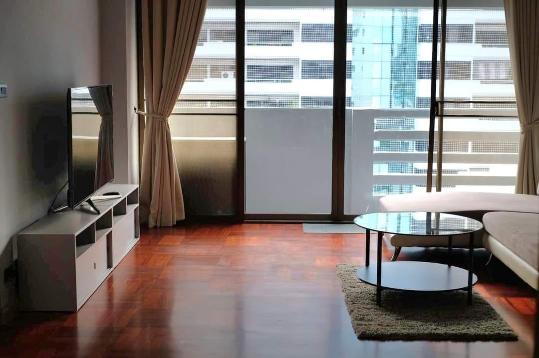 ให้เช่าคอนโด Ruamjai Heights (ร่วมใจ ไฮท์) ซอย สุขุมวิท15 แบบ 1 ห้องนอน 1 ห้องน้ำ ชั้น 11 ห้อง 57 ตร.ม.