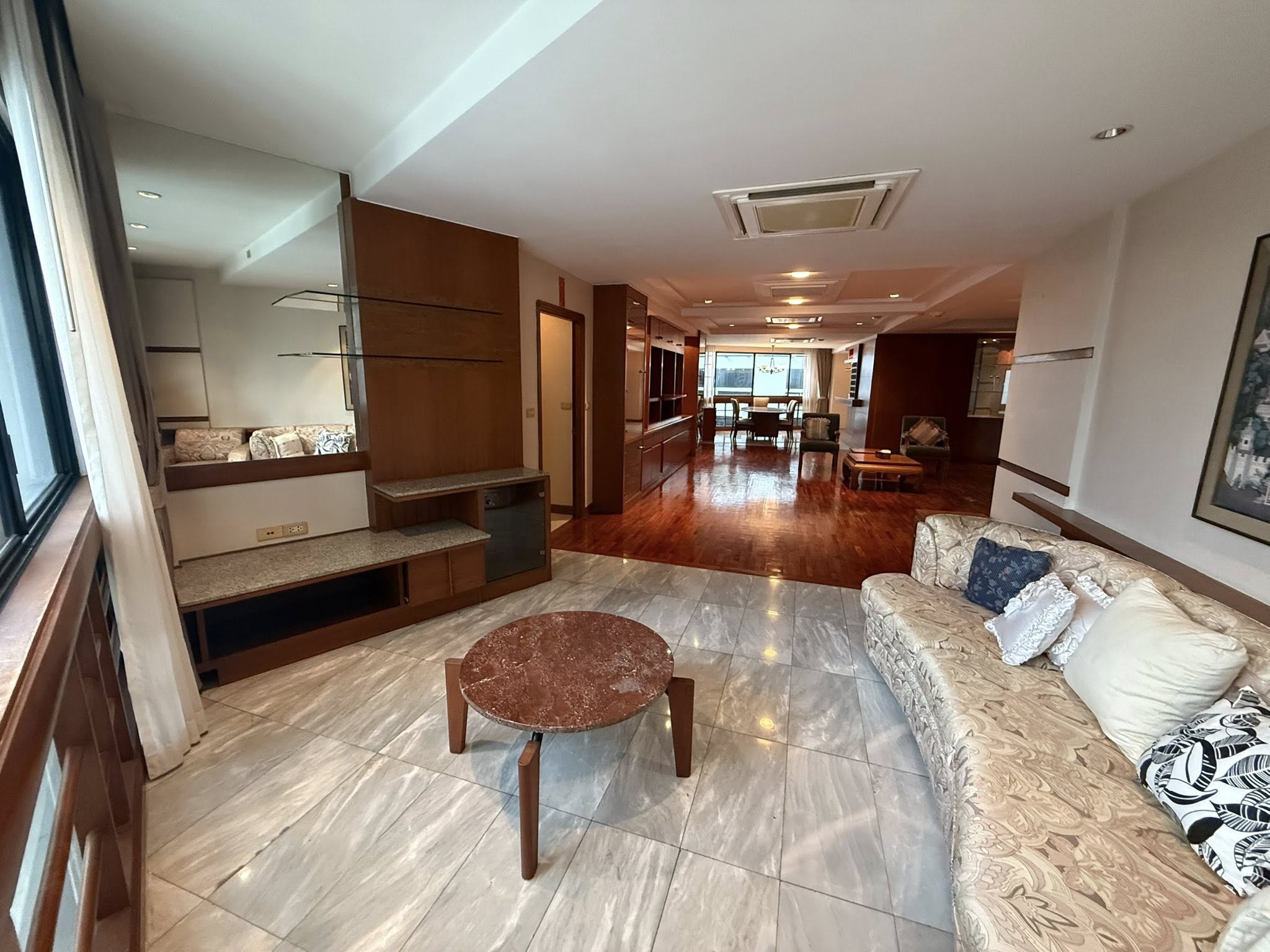 ให้เช่าคอนโด เพรสซิเด้นท์ พาร์ค สุขุมวิท 24 / For Rent President Park – Parkview Tower (English below)