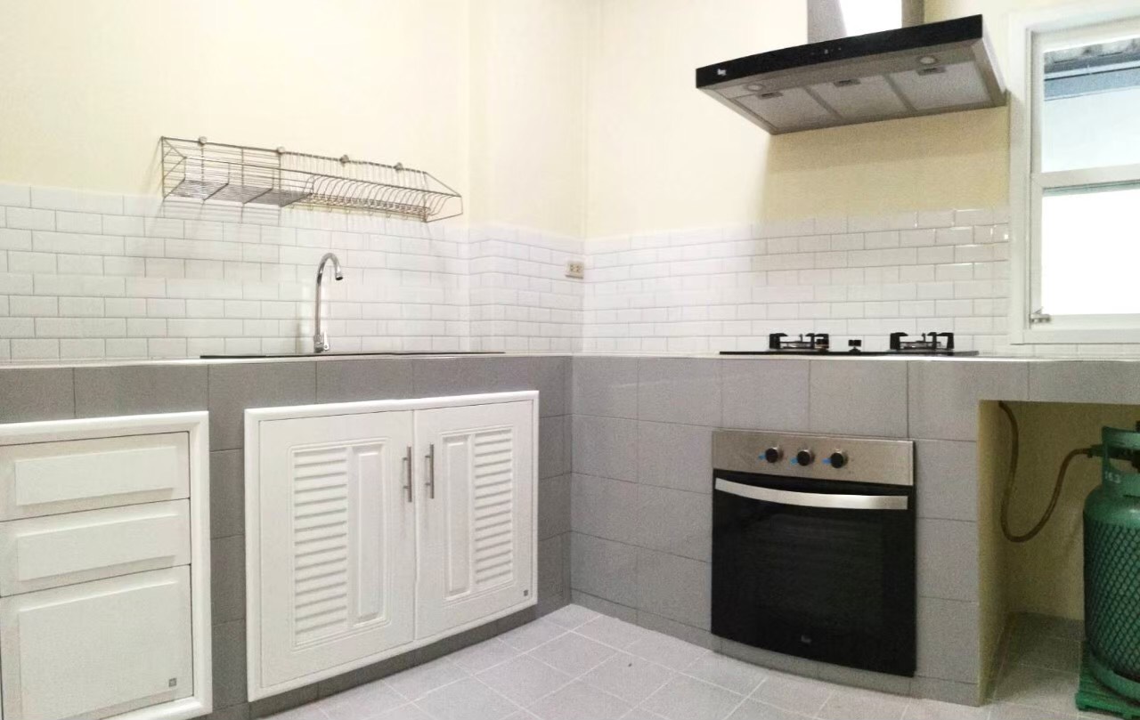 ขาย / เช่า บ้านเดี่ยวตกแต่งครบพร้อมเข้าอยู่ ในหมู่บ้านเดี่ยว เพอร์เฟค เพลส รามคำแหง Perfect Place Ramkhamhaeng ใกล้โรงเรียนนานาชาติร่วมฤดี