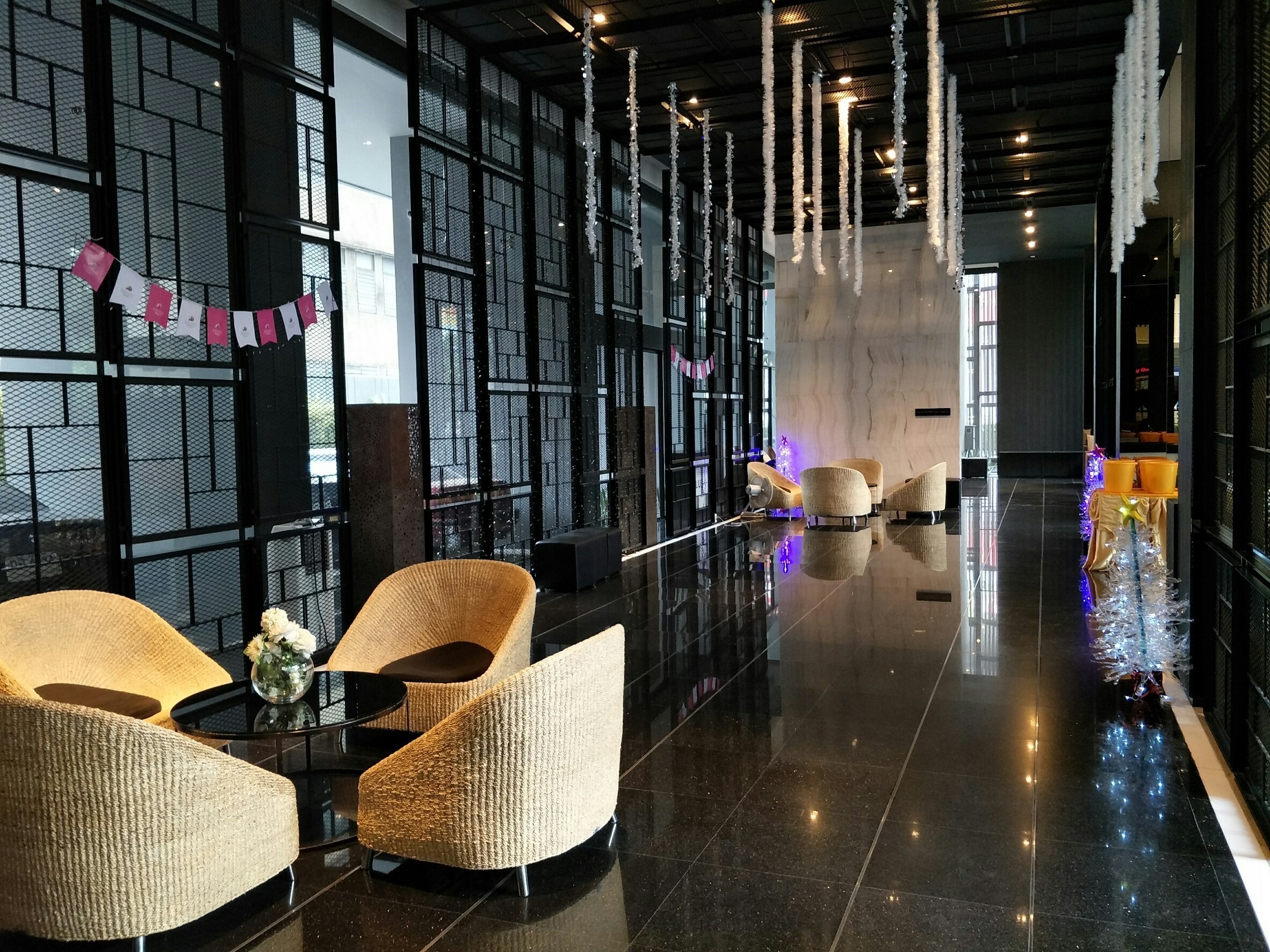 ขายคอนโด Onyx Phaholyothin (ออนนิกซ์ พหลโยธิน) 1 ห้องนอน 1 ห้องน้ำ ขนาด 41 ตรม