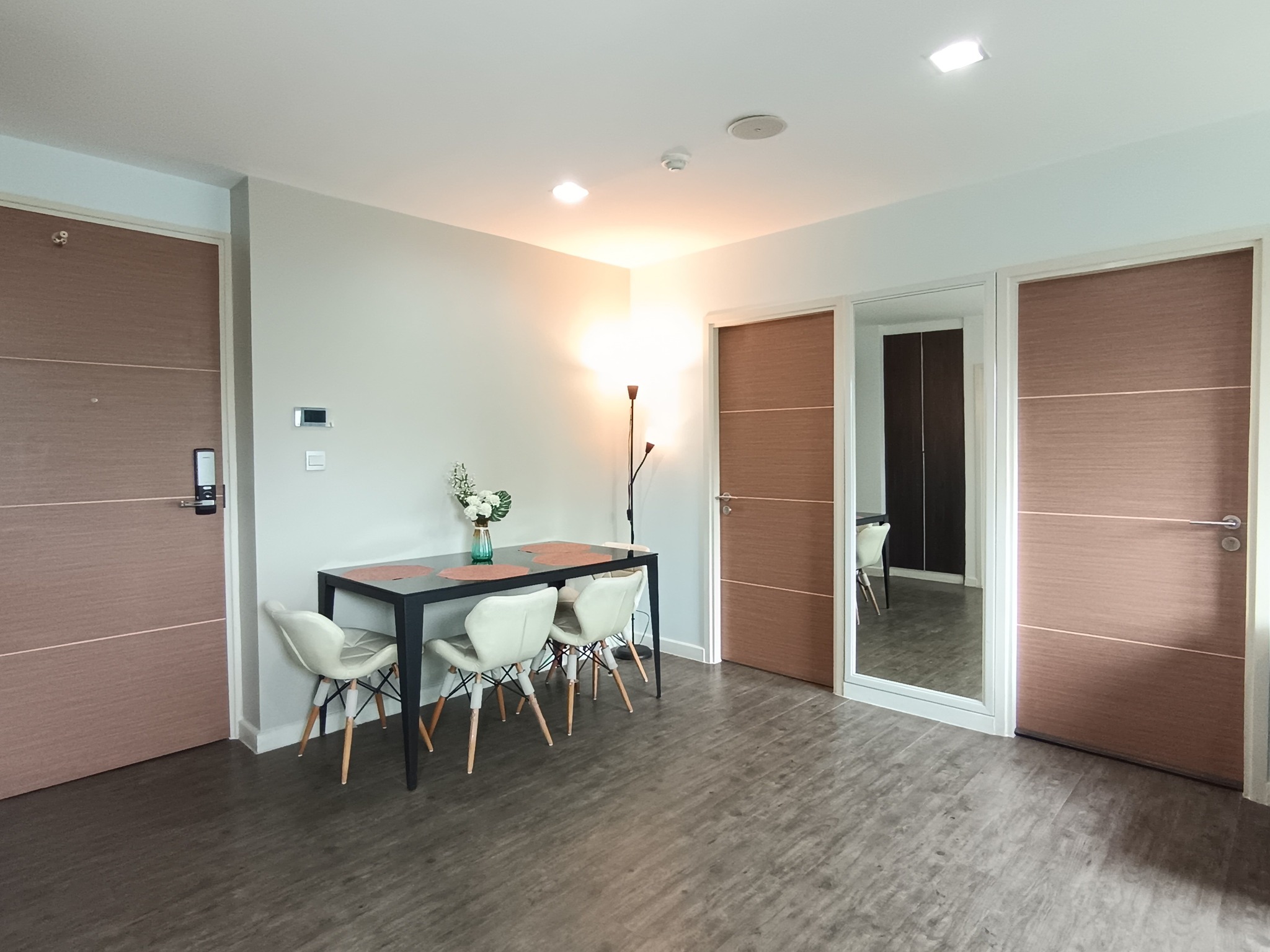 📌 ให้เช่าด่วน! คอนโด B Campus ประชาชื่น 2 ห้องนอน 1 ห้องน้ำ ขนาด 47 ตร.ม. ห้องมุม ชั้น 3