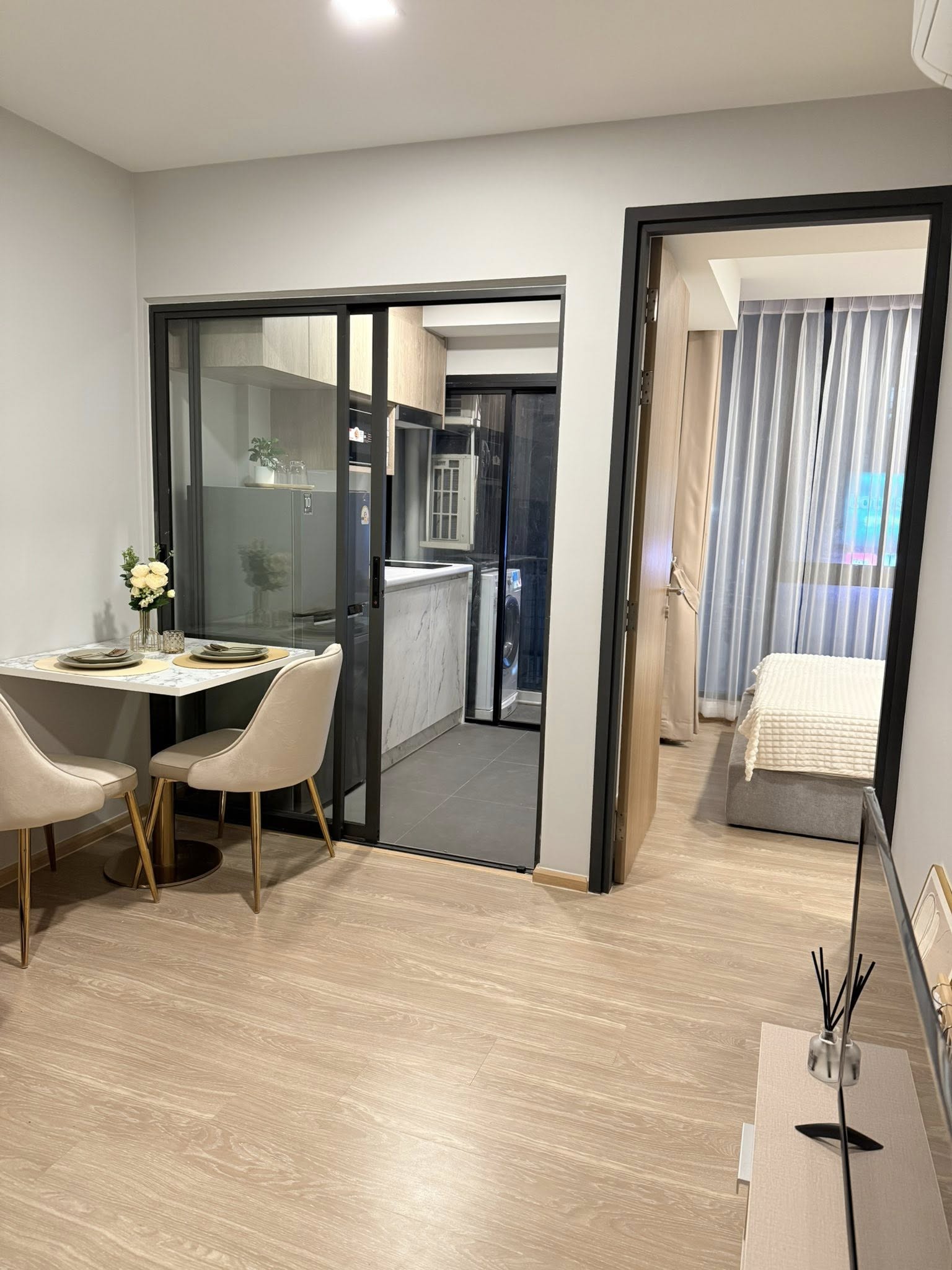 🏙️ ขาย / ให้เช่าคอนโด เดอะ โมเมนท์ รัชดา 19 / For Sale & Rent The Moment Ratchada 19