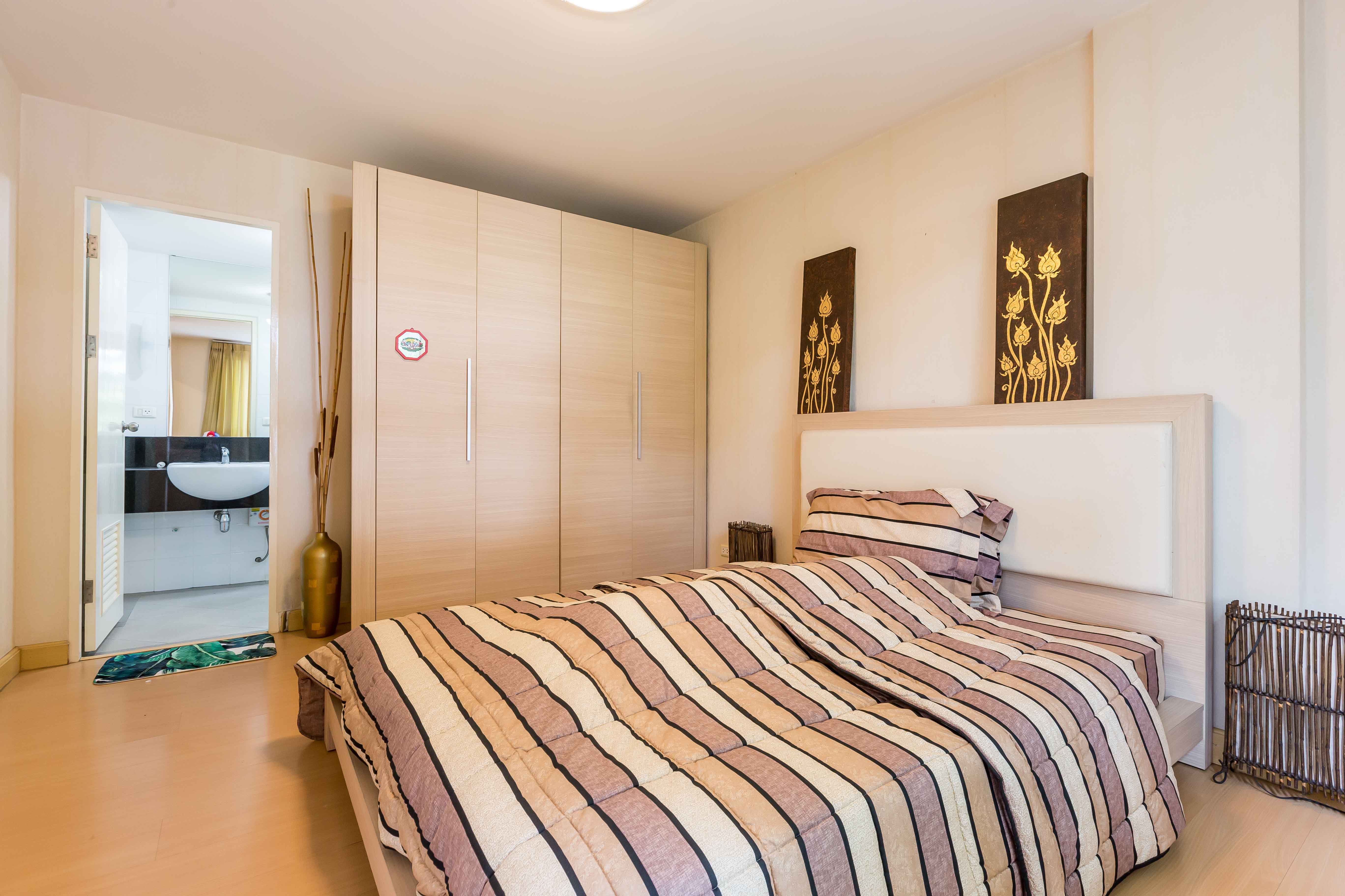 ให้เช่าคอนโด Plus 67 (พลัส 67) 1 ห้องนอน 1 ห้องน้ำ ขนาด 50 ตร.ม ชั้น 3 ตกแต่งครบพร้อมอยู่