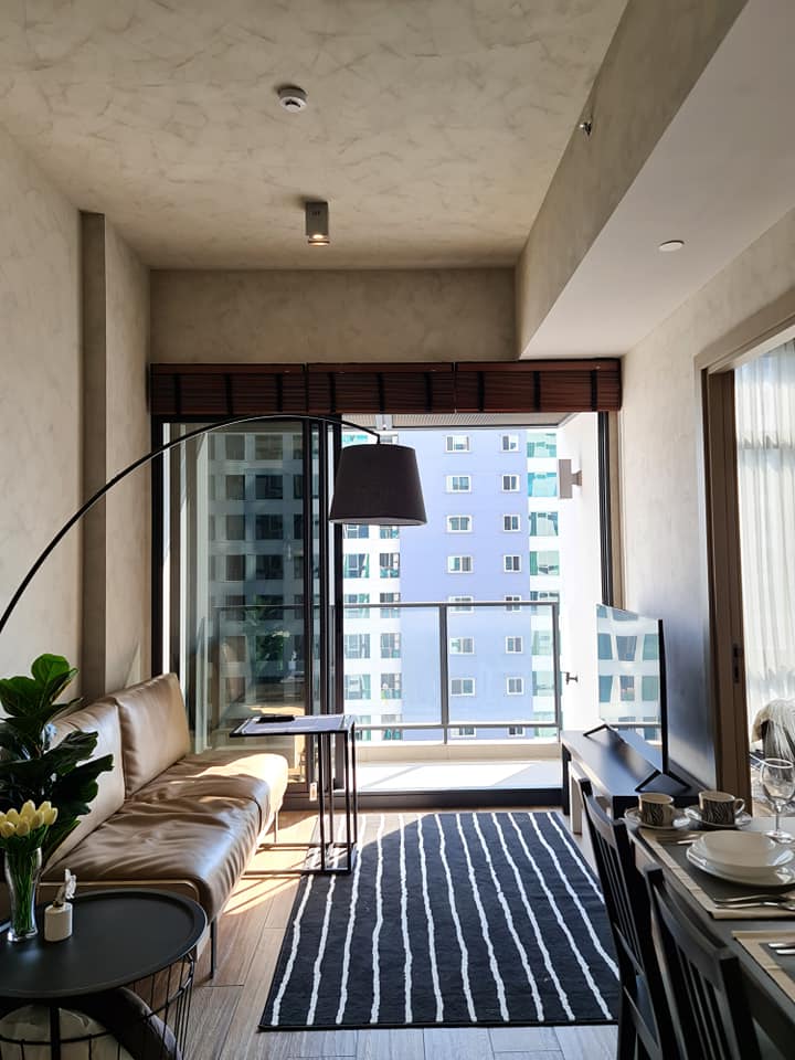 ขายคอนโด The Lofts Asoke by Raimon Land ชั้น 26 ห้องเหมือนใหม่ ตกแต่งพร้อมให้เช่าหรือเข้าอยู่ 1 ห้องนอน