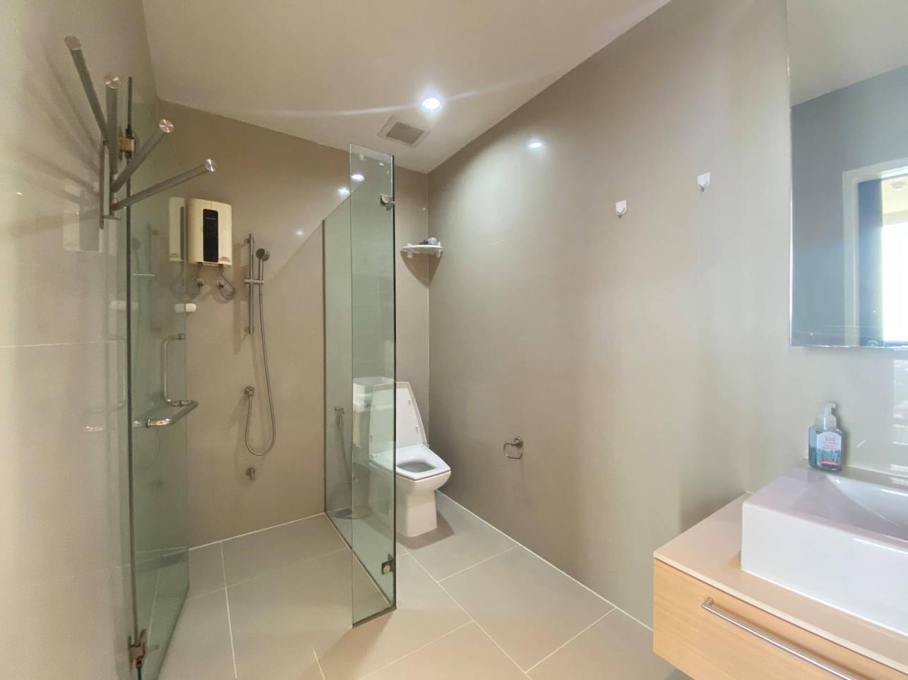 ให้เช่าคอนโด อิสสระ ลาดพร้าว / For Rent Issara Ladprao (English below)