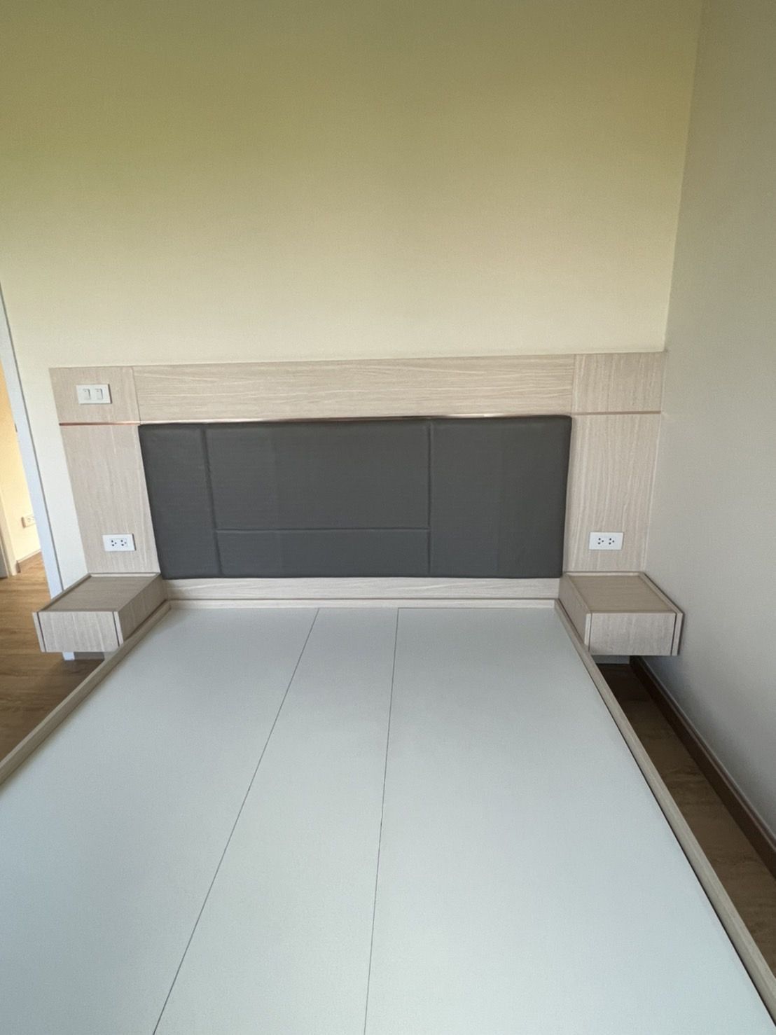 ให้เช่า ไอเจ้นท์ พัฒนาการ EIGEN Pattanakarn ซอยพัฒนาการ 99 (เข้าซอย 100 เมตร) Smart townhome ใหม่ หลังใหญ่ แบบ Simpli ติดถนนเมนหน้าโครงการ 15 เมตร