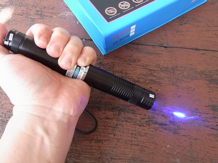 เลเซอร์ สีฟ้า LaserPointer ฺBlue จุดไฟได้ แรงสุด ถูกสุด ใหม่ แท้
