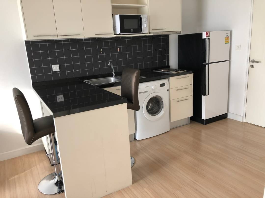 ให้เช่าคอนโด The Seed Mingle (เดอะ ซี้ด มิงเกิล สาทร-สวนพลู 8 ) ขนาด 1 ห้องนอน 1 ห้องน้ำ ขนาด 43 ตร.ม.