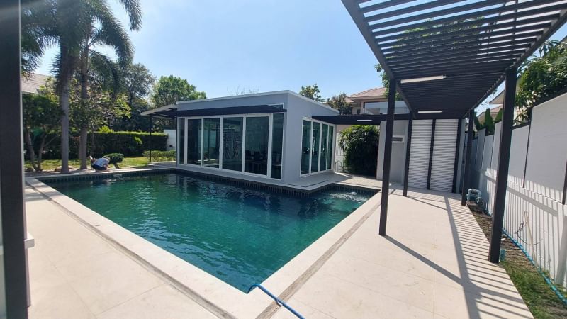 ขาย / ให้เช่าบ้านแต่งครบราคา 295,000บาท ต่อเดือน ขาย 35.9 ล้านบาท Perfect Masterpiece Rama 9 : เพอร์เฟค มาสเตอร์พีซ พระราม9 (พัฒนาการ 63)