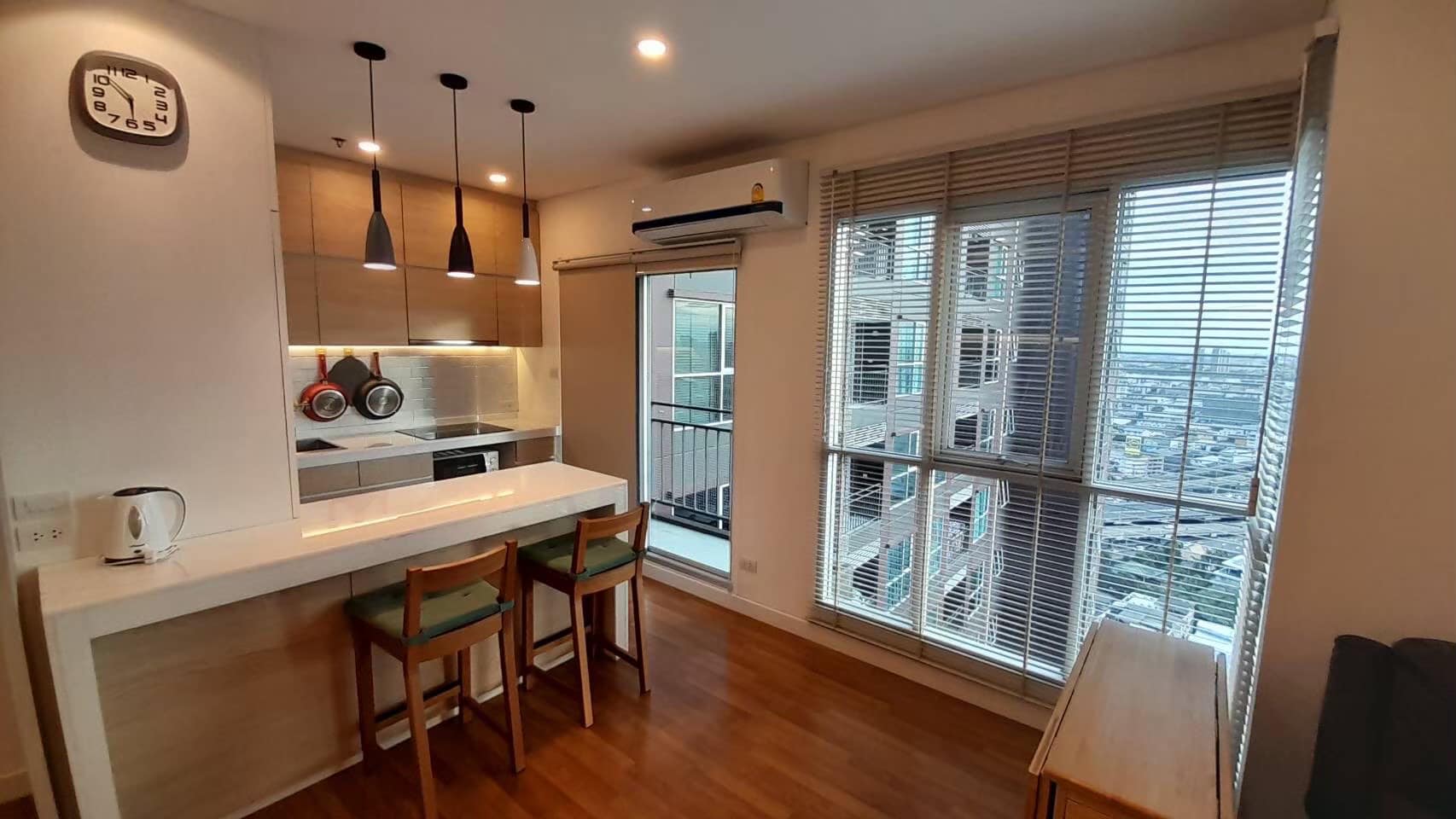 ขาย / ให้เช่าคอนโด Lumpini Place Ratchada - Sathu (ลุมพินี เพลส รัชดา - สาธุ ) ห้องพักหรู สไตล์ลอฟท์ ชั้นสูง 360 Panorama