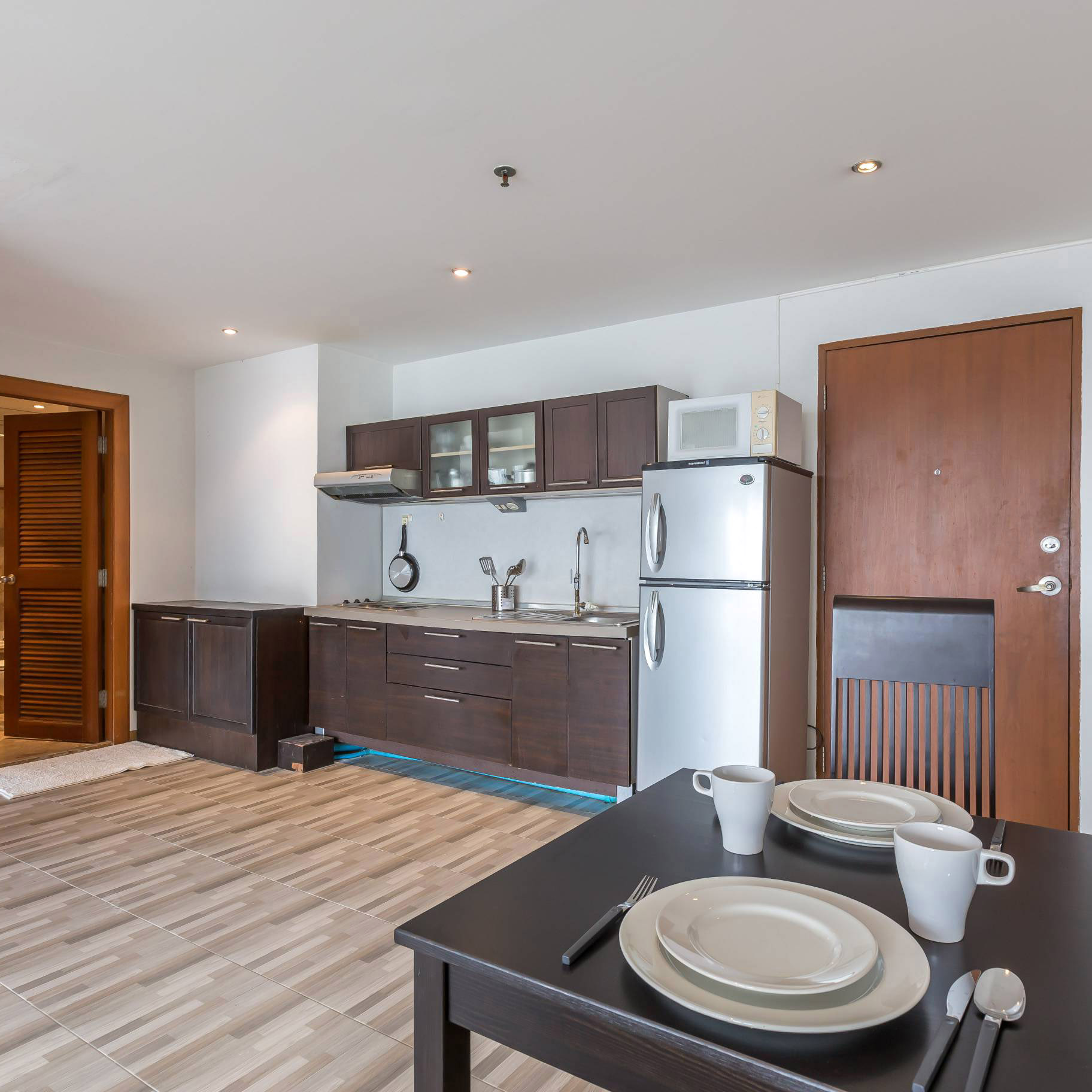 รหัสทรัพย์ 09226 ให้เช่าคอนโด Sukhumvit Suite (สุขุมวิท สวีท) 1 ห้องนอน 1 ห้องน้ำ ขนาด 63 ตร.ม