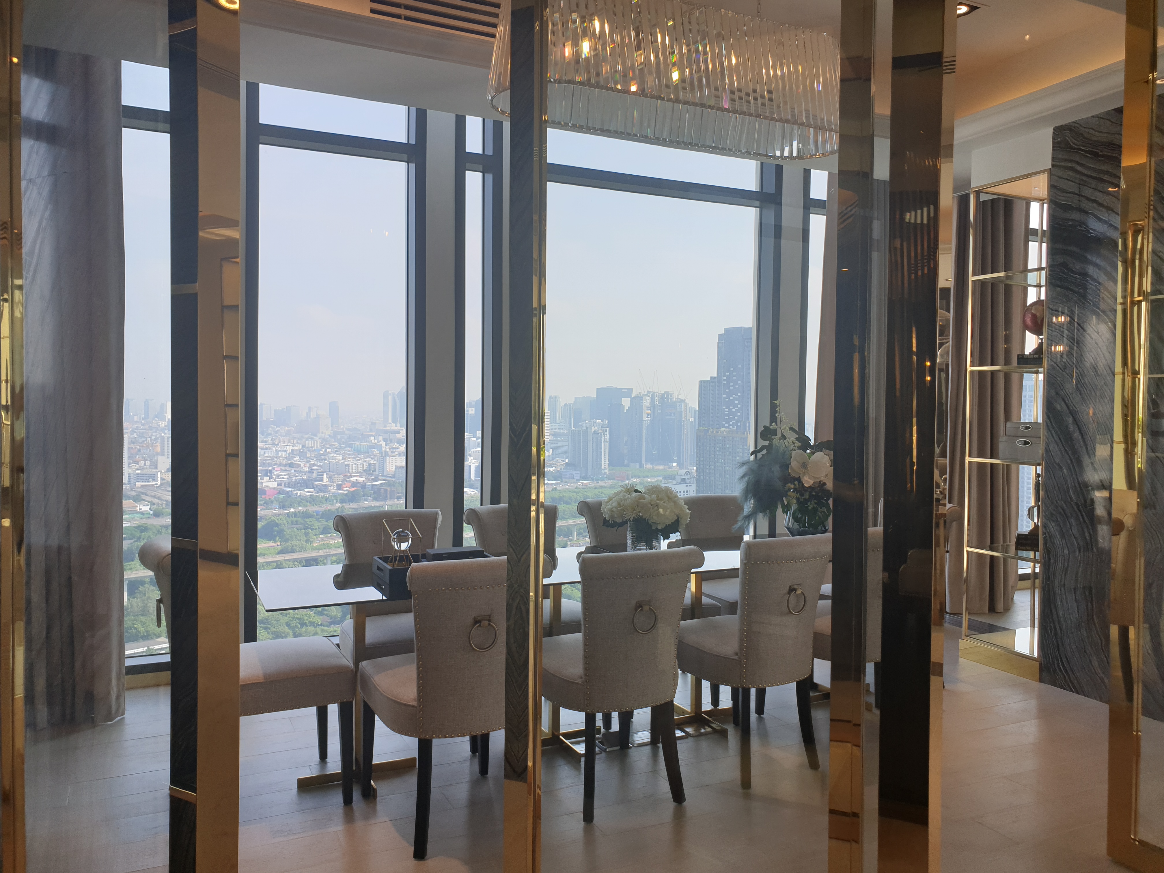 🏢✨ ให้เช่า คอนโด Life One Wireless (ไลฟ์ วัน ไวร์เลส – เพลินจิต) ห้อง Studio พร้อมอยู่ ทำเลทอง ใจกลางสุขุมวิท เพลินจิต 🏙️