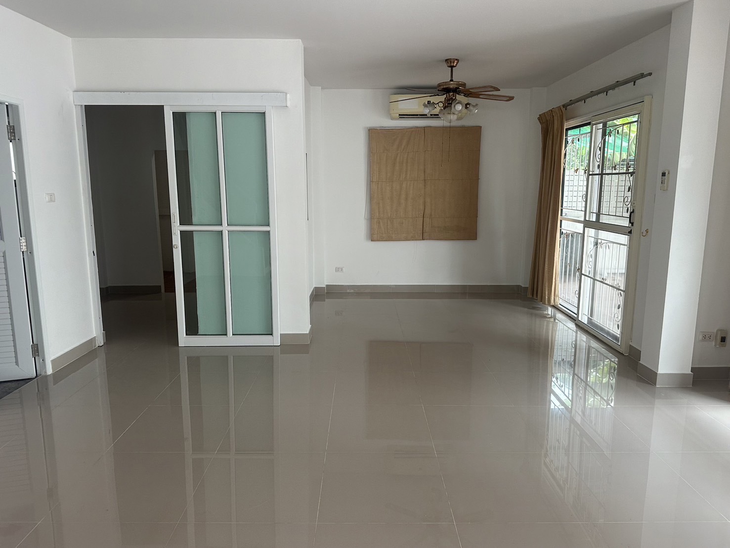 ขายบ้านเดี่ยวรีโนเวทใหม่ทั้งหลัง Baan Fah Piyarom Nesto - บ้านฟ้าปิยรมย์ เนสโต้ ลำลูกกา คลอง 6