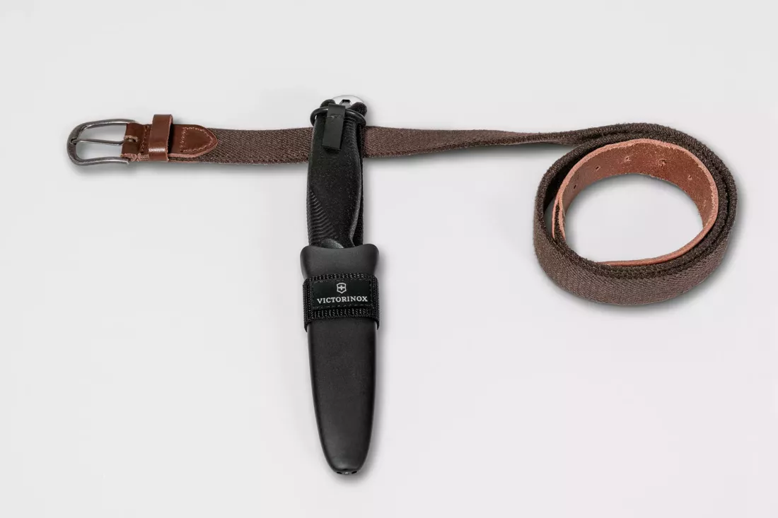 มีดใบตาย VICTORINOX Venture (3.0902.3)