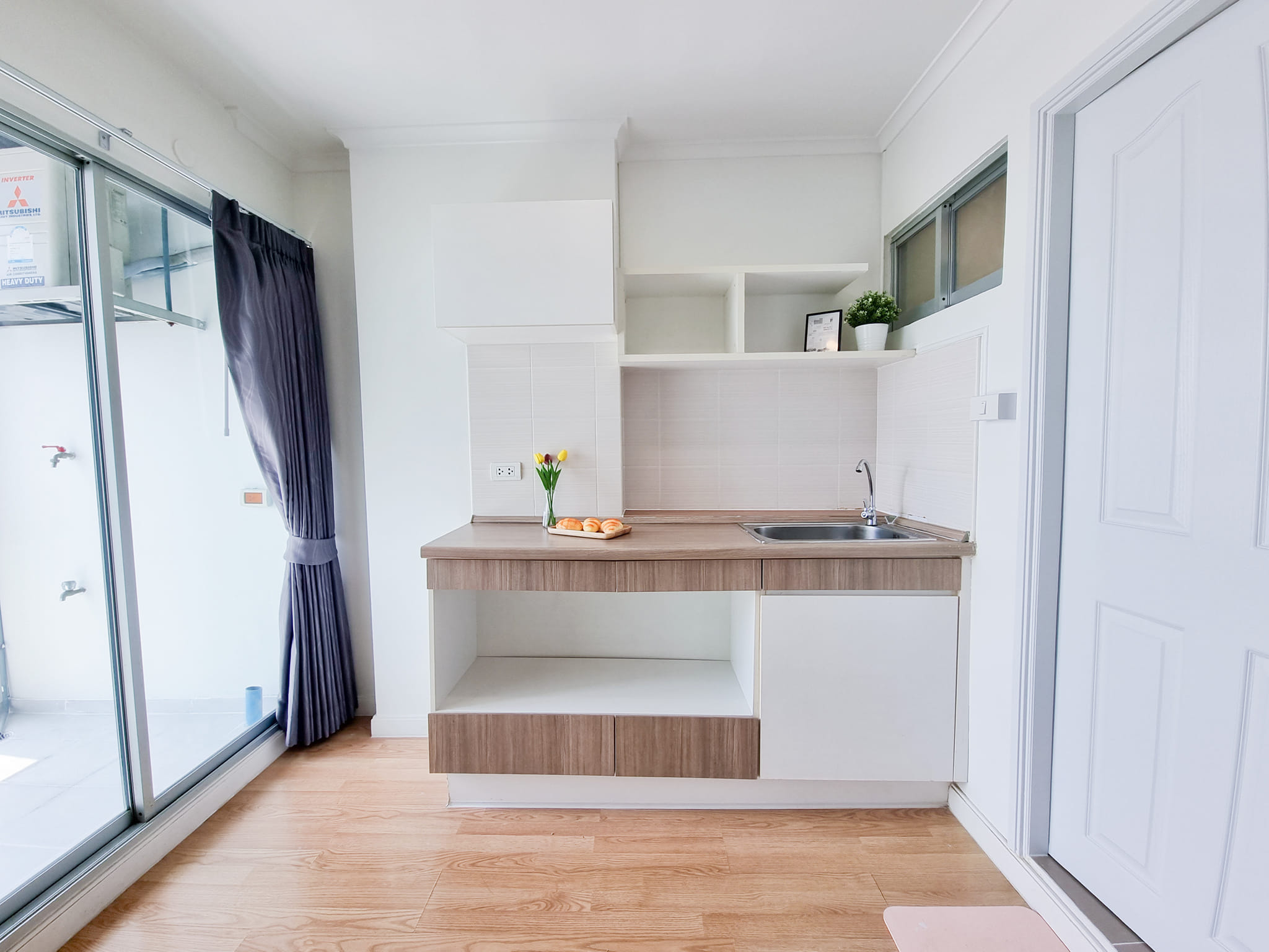 ขายคอนโด Lumpini Ville Latphrao - Chokchai 4 (ลุมพินี วิลล์ ลาดพร้าว - โชคชัย 4) 1 ห้องนอน 1 ห้องน้ำ ขนาด 28 ตร.ม.