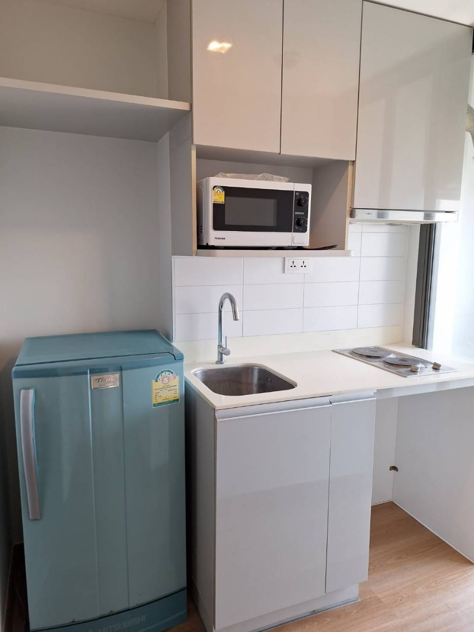 ให้เช่า IDEO Mobi Phaya Thai : ไอดีโอ โมบิ พญาไท 14,000 บ./เดือน ห้องสตูดิโอ ขนาด 21.30 ตร.ม., ชั้น 19, ทิศใต้ ตกแต่ง Built-in เตียง 2 ชั้น