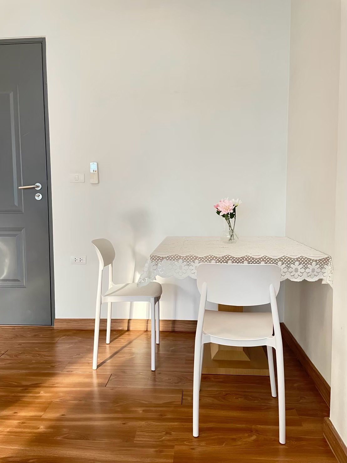 ให้เช่าคอนโด ไอบิซ่า คอนโด อาร์ซีเอ / For Rent Ibiza Condo RCA (English below)