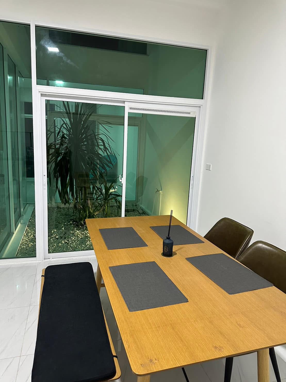 ขาย/ให้เช่า! ทาวน์โฮม Aren บางนา กม.8 – เดินทางง่าย ใกล้เมกะบางนา 25000/เดือน