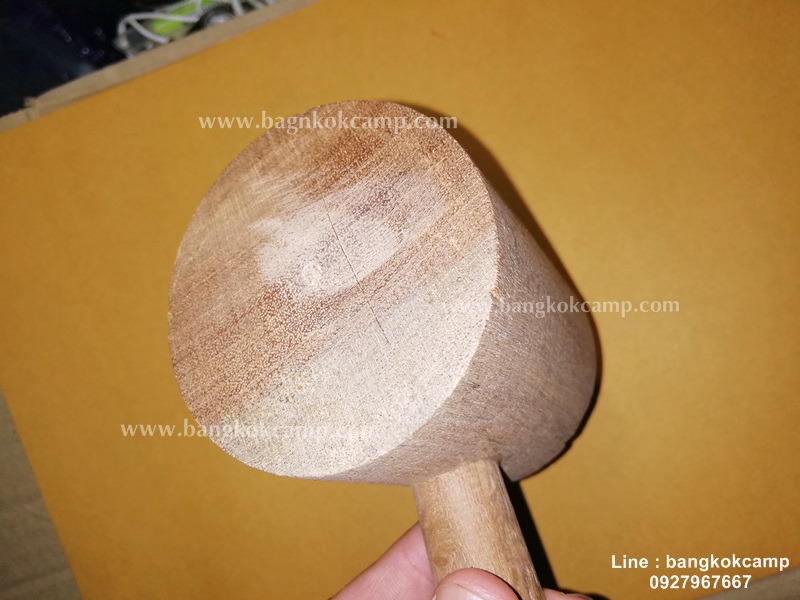 ค้อนไม้ประดู่ ยาว11 3/8นิ้ว.....ใช้ตอกงานเกี่ยวกับหนังได้, หรืองานตอกที่กลัวตัวตอกหัวจะพังใช้ไม้ตอกจะช่วยซับแรงครับ, ตอกลิ่มไม้, ตีระฆังได้