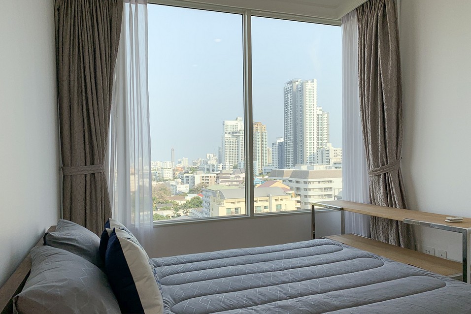 ให้เช่าคอนโด Royce Private Residences (รอย์ช ไพรเวท เรสซิเดนซ์ส) 2 ห้องนอน 2 ห้องน้ำ ขนาด 111.33 ตรม ชั้น 11