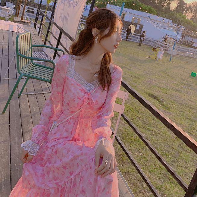 Palglg : พรีออเดอร์ เดรสยาวแฟชั่นสไตล์เกาหลีแขนสั้น สีขาวลายดอกไม้ฟ้า มีสายยาวผูกโบว์ด้านหลังหวานๆ แบรนด์แท้ สำเนา