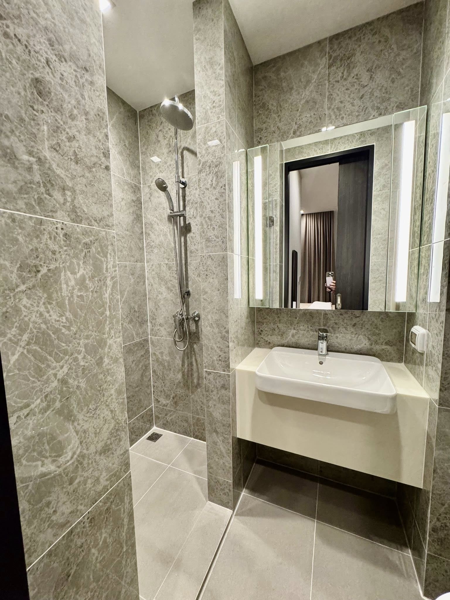 ✨ ให้เช่าคอนโด Noble Around Ari (โนเบิล อราวน์ อารีย์) ✨📍 ถ.พหลโยธิน – BTS อารีย์ เพียง 90 เมตร เดินสบาย