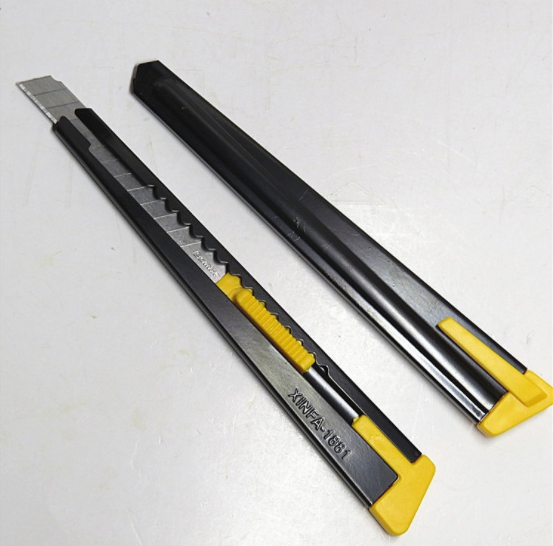 มีดคัตเตอร์ เหล็ก แข็งแรง (Cutter knife) - คัตเตอร์ Stainless Steel รุ่นประหยัด