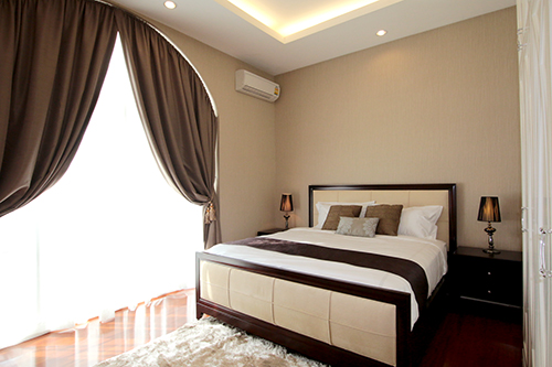 SALE Luxury Decor Single House with private pool in Sukhumvit soi 4 Nana BTS