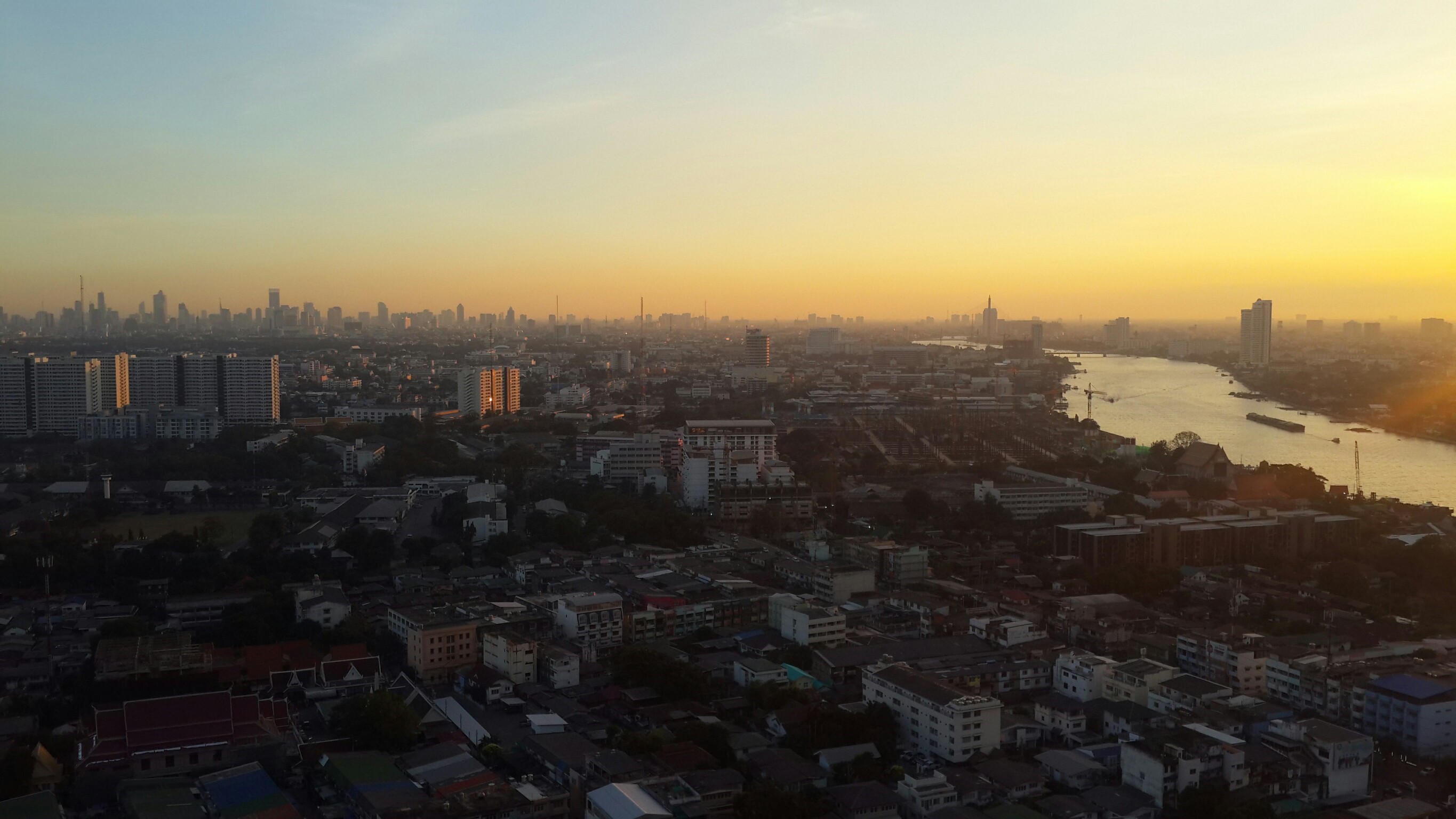 ให้เช่าคอนโด the tree interchange 1 ห้องนอน 1 ห้องน้ำ ชั้น 37 กับ 40 ตึกA 4029 กับ 3703 ทิศใต้คะ วิวแม่น้ำ รัฐสภาคะ ราคา 12,000 บาท full furniture