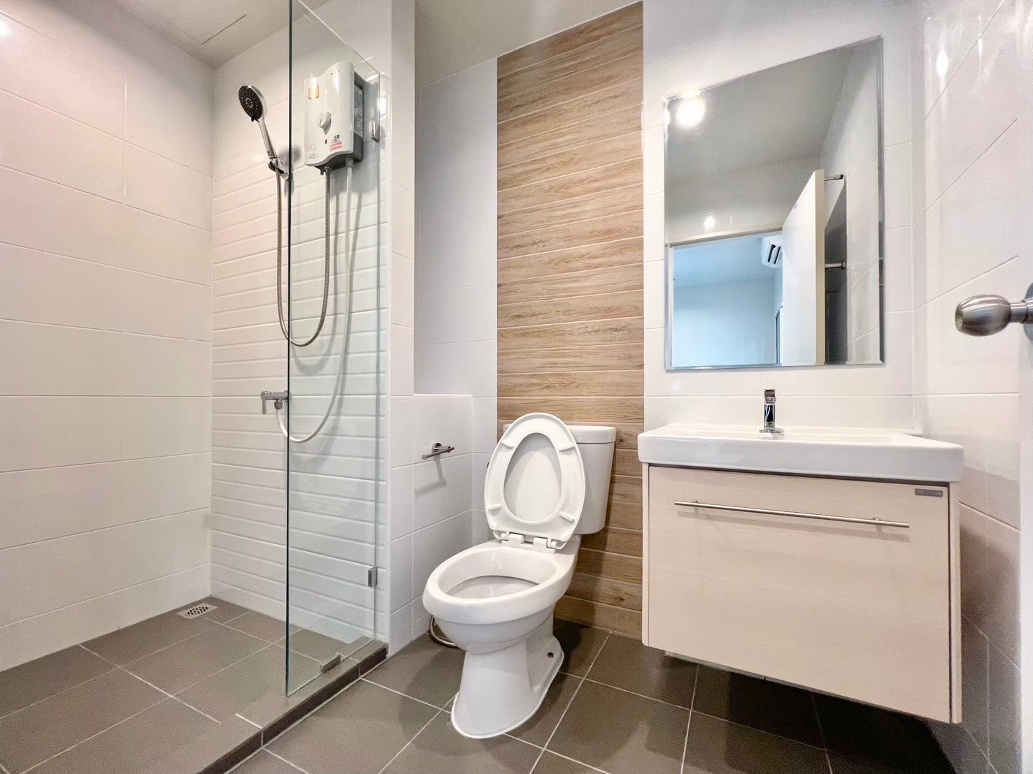 ให้เช่าคอนโด เมโทร สกาย สาทร–วุฒากาศ / For Rent Metro Sky Sathorn – Wutthakat