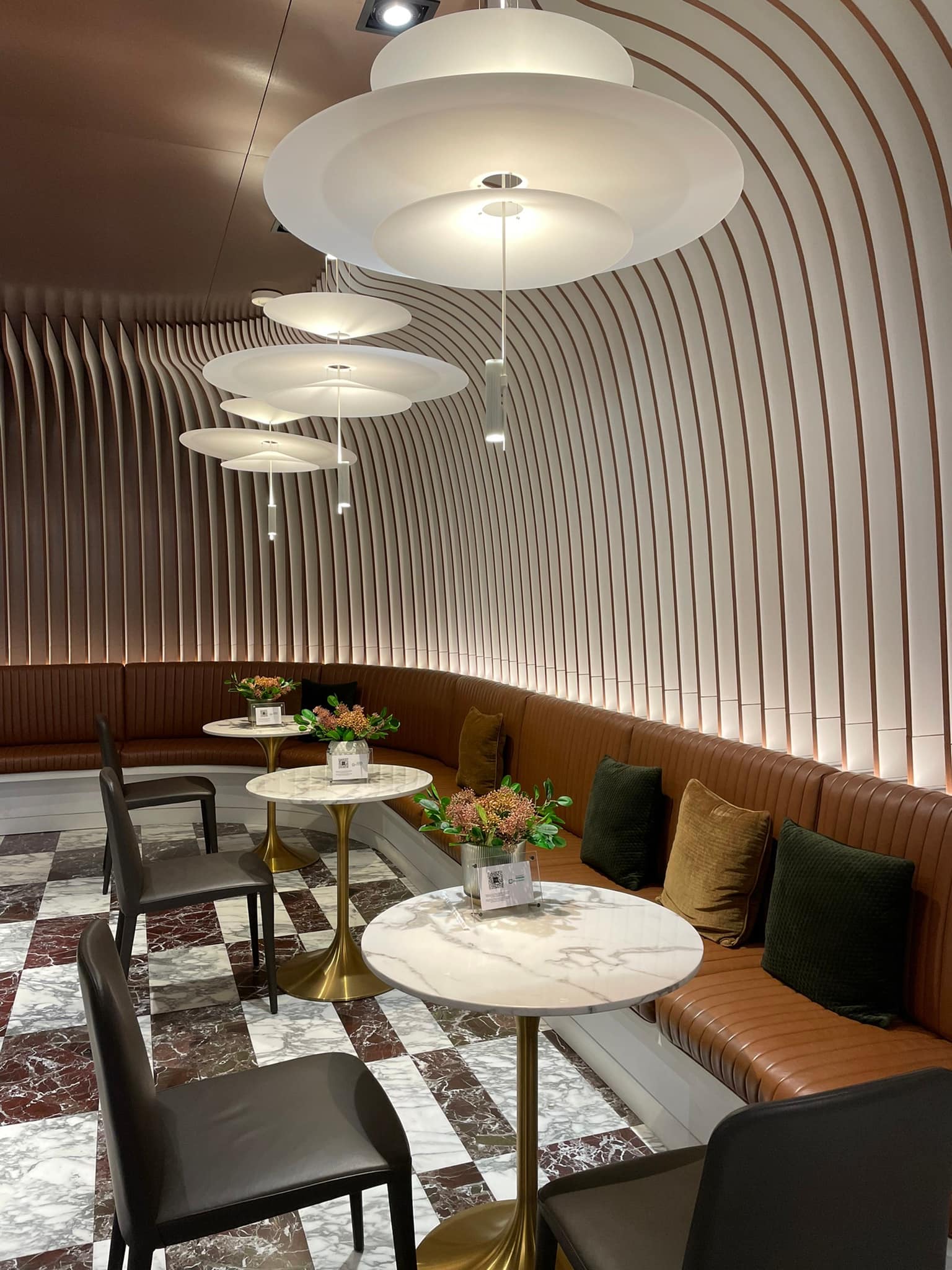 ให้เช่าคอนโด Noble Around Sukhumvit 33 (โนเบิล อราวน์ สุขุมวิท 33) ✨ คอนโดหรูใจกลางพร้อมพงษ์ แต่งครบ พร้อมอยู่