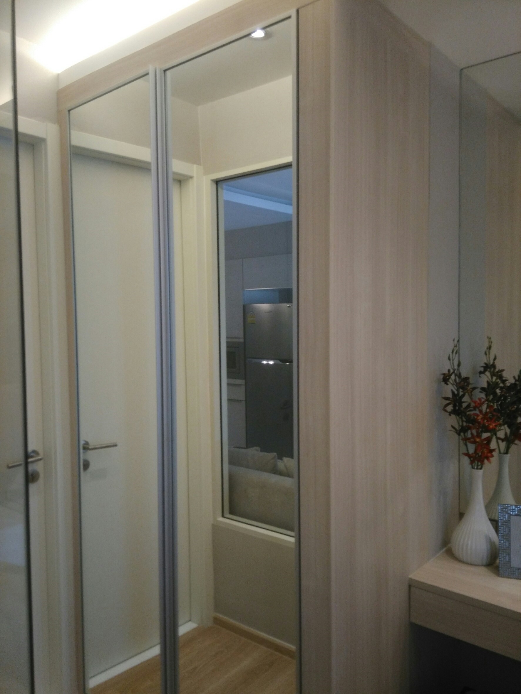 ขาย / เช่า คอนโด H Sukhumvit 43 (เอช สุขุมวิท 43) 1ห้องนอน 1 ห้องน้ำ 1ห้องรับแขก ห้องครัวในตัว พื้นที่ 40.92 ตร.ม ชั้น 9 ห้อง 99/53 วิวเมือง