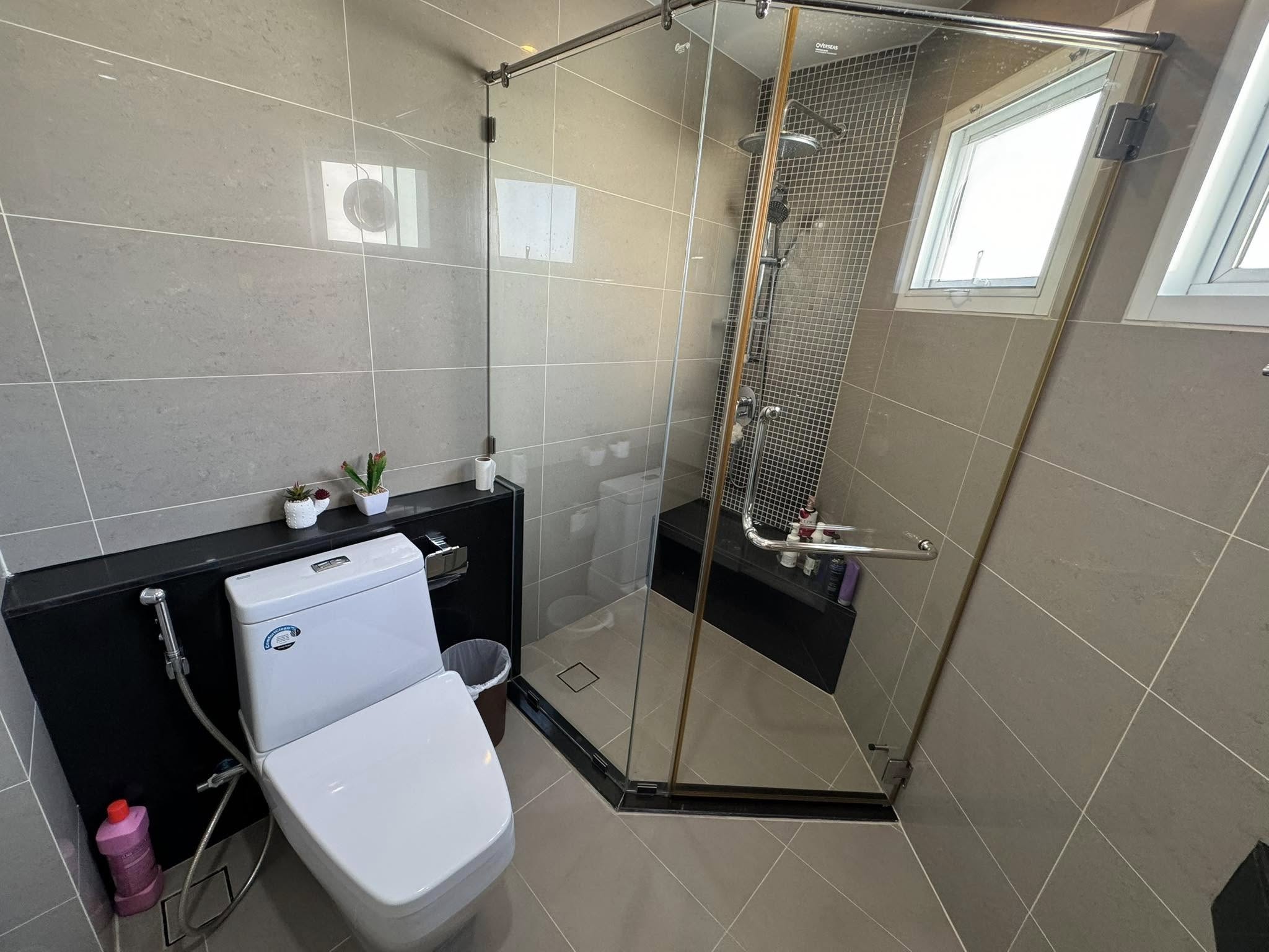 🌟 ให้เช่าหรือขายคอนโด Supalai Wellington 1 (ศุภาลัย เวลลิงตัน 1) 📍 ใกล้ MRT ศูนย์วัฒนธรรมแห่งประเทศไทย เพียง 800 เมตร เดินทางสะดวก ใกล้ห้าง ตลาด และแหล่งของกินมากมาย!