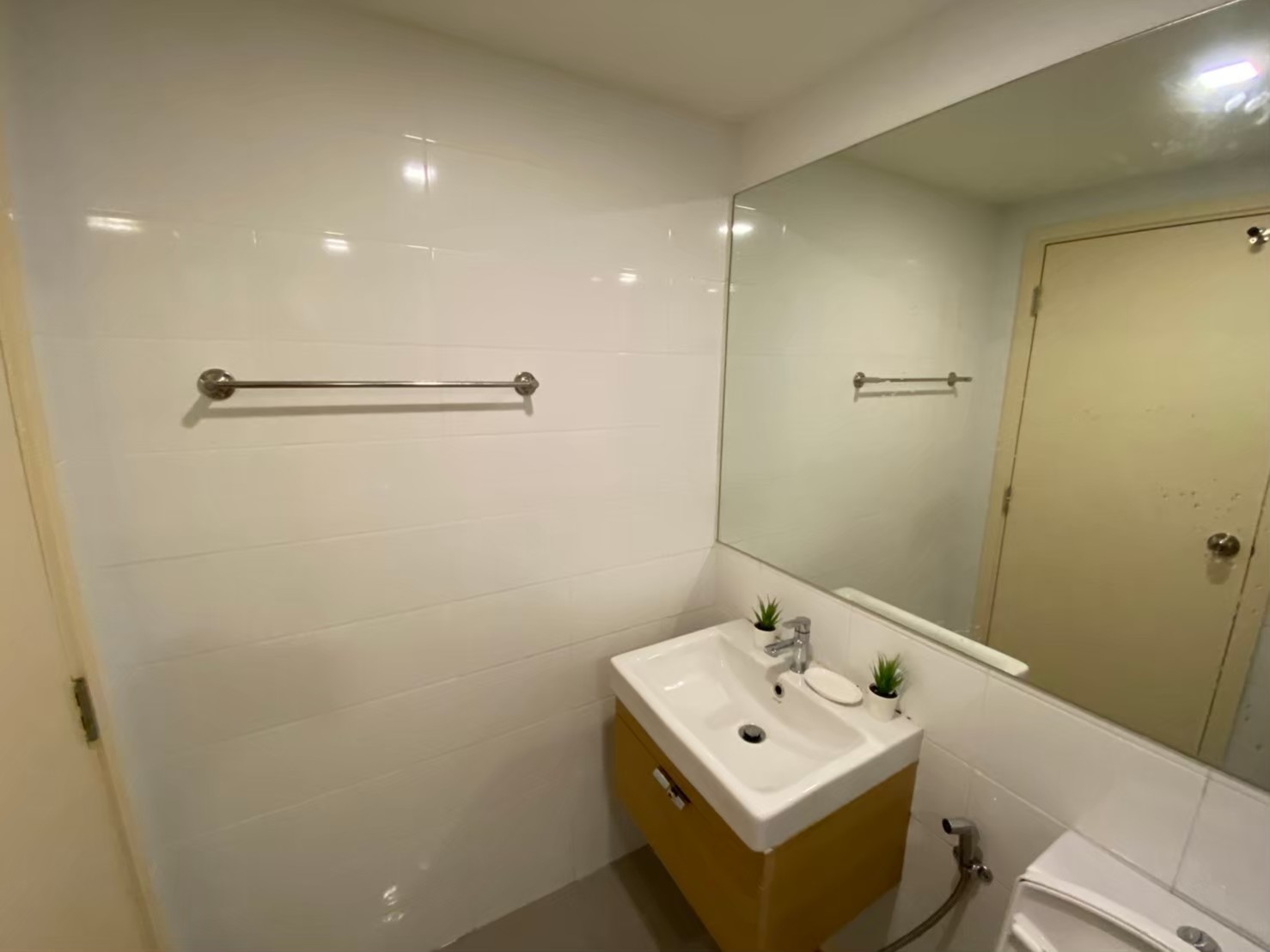 ให้เช่าคอนโด Notting Hill Jatujak - Interchange (คอนโด นอตติ้ง ฮิลล์ จตุจักร-อินเตอร์เชนจ์) 1 ห้องนอน 1 ห้องน้ำ ชั้น 4 ขนาด 27 ตารางเมตร