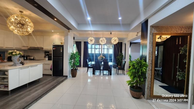 ให้เช่า บ้านหรูใหญ่มาก The Ava Residence : ดิ เอวา เรสซิเดนซ์ (อ่อนนุช 48) ราคา 159,000 ลด 130,000 บาทต่อเดือน เฉพาะ เดือน เมษายน นี้เท่านั้น