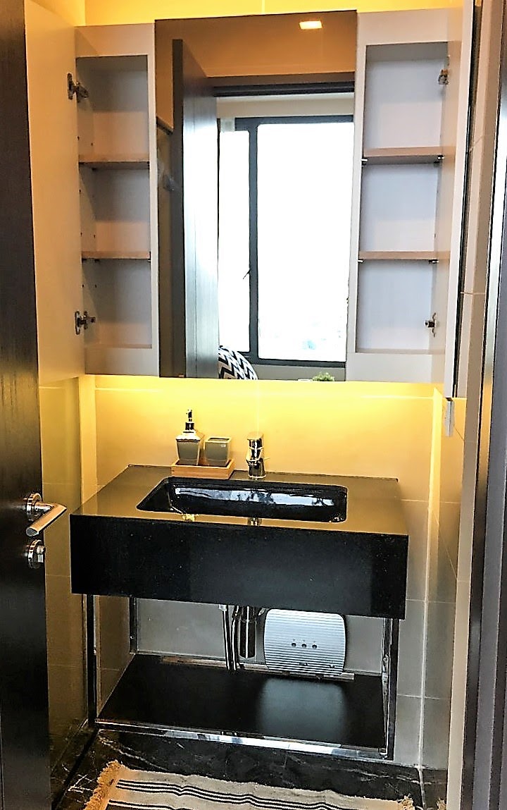 ให้เช่าคอนโด Edge Sukhumvit 23 (เอดจ์ สุขุมวิท 23) 1 ห้องนอน 1 ห้องน้ำ ขนาด 33 ตรม.