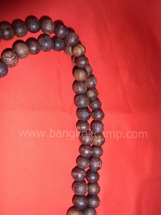 ไม้มงคลหายาก... ประคำ(ไม้แก่นมะขาม) ลายสวย ขนาด10มิล.ยาว18.5นิ้ว..ไม้แก่นมะขามแท้ทุกเม็ด (CN012)