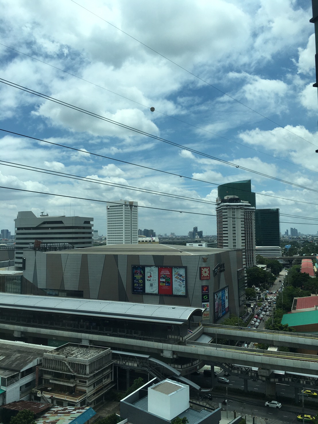 ให้เช่าคอนโด Life Ladprao (ไลฟ์ ลาดพร้าว) ตรงข้ามห้างเซ็นทรัล ลาดพร้าว ห่างสถานีรถไฟฟ้าเพียง 10 ก้าว