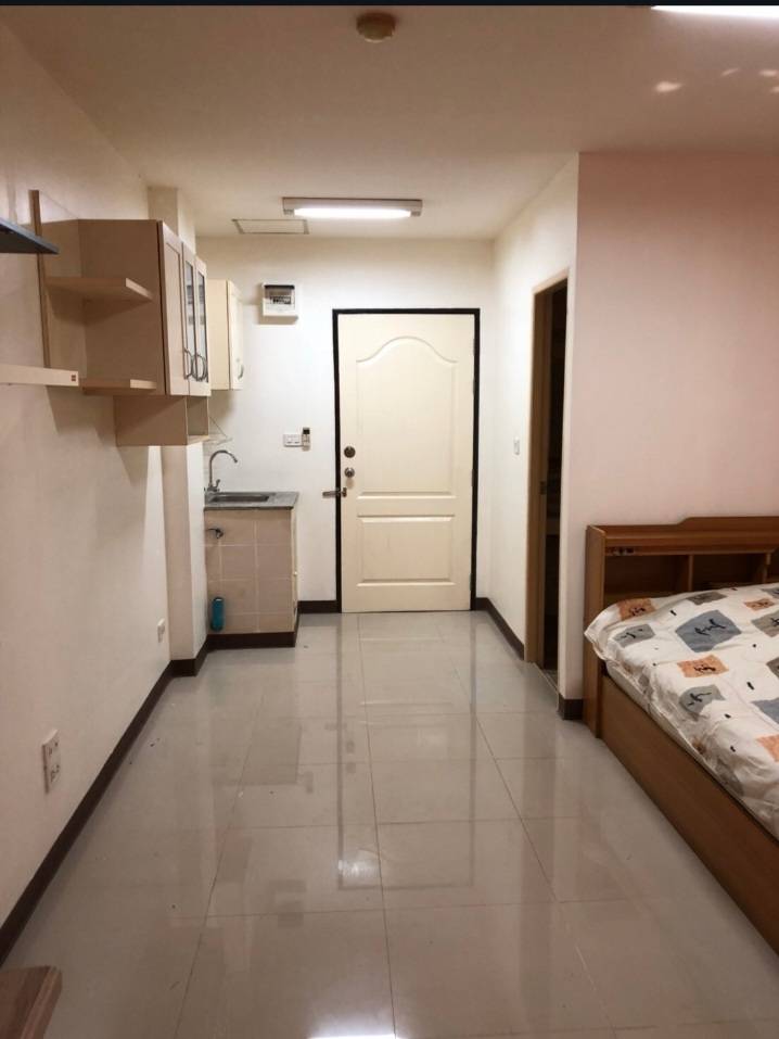 ให้เช่าคอนโด Nontarom Condo Park (นนทารมย์ คอนโด ปาร์ค) เดินทางทั้งรถโดยสารมีรถ 2 แถวออกไป ถ.จรัญ บางขุนนนท์ รพ.ศิริราชตลอด