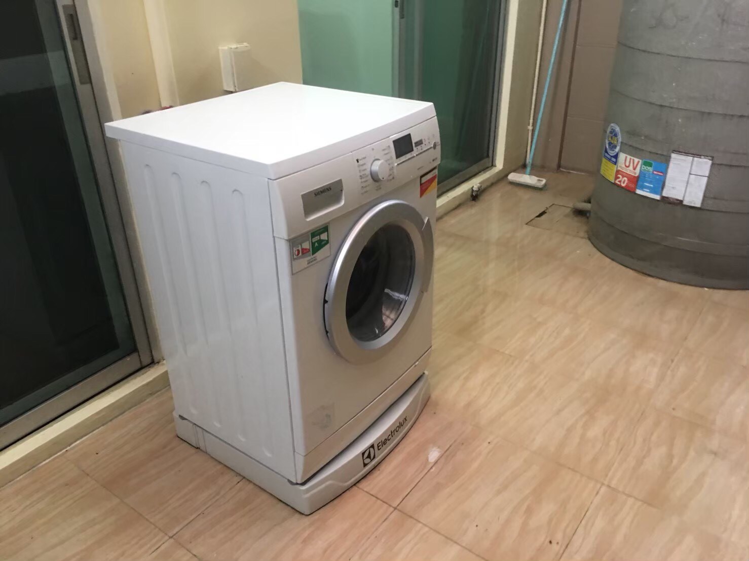 ให้เช่าทาวน์โฮมตกแต่งใหม่ 3 ชั้น 3 ห้องนอน 3 ห้องน้ำ หมู่บ้าน Vista Park วิสต้าพาร์ค-แจ้งวัฒนะ หมู่บ้านทำเลดี ติดถนนใหญ่