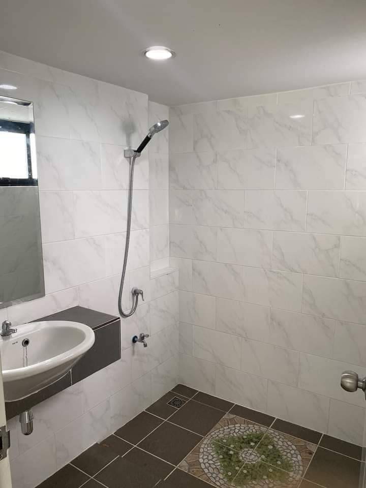 ขายบ้านเดี่ยว 2 ชั้น 56 ตร.วา 3 ห้องนอน 2 ห้องน้ำ โครงการ บ้านฟ้าปิยรมย์ เนสโต้ วงแหวนลำลูกกา-คลอง 6 บ้านหลังที่ 3 นับจากหน้าโครงการ