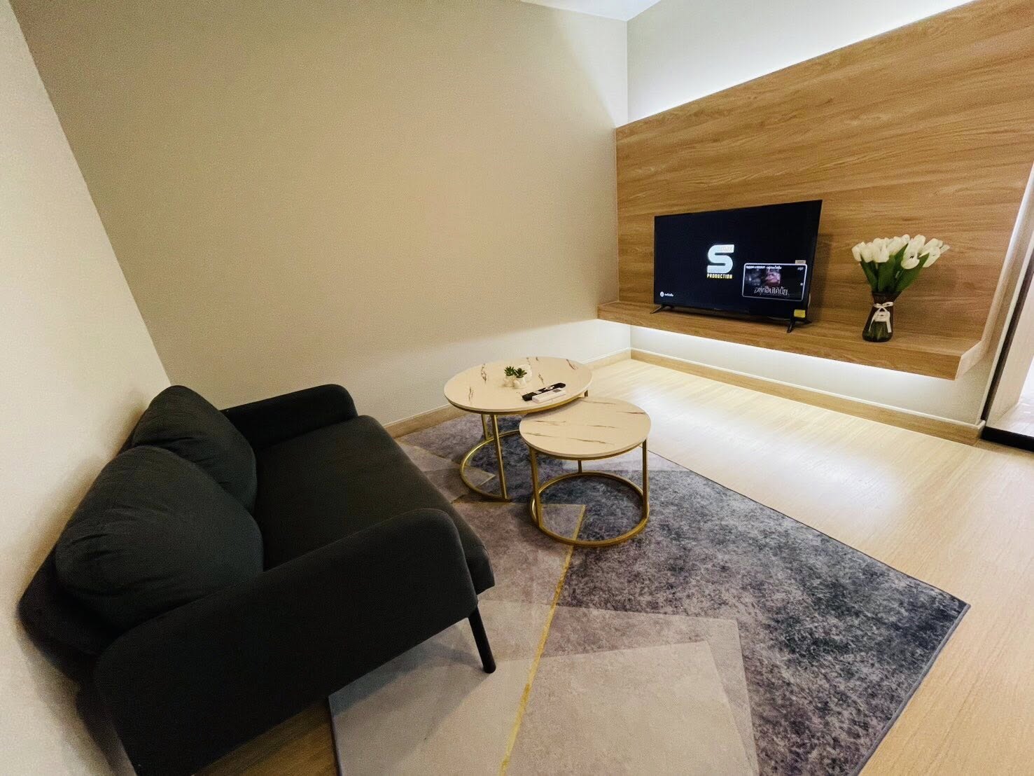 ให้เช่าคอนโด เลเวล คอนโด บางนา / For Rent Level Condo Bang Na (English below)