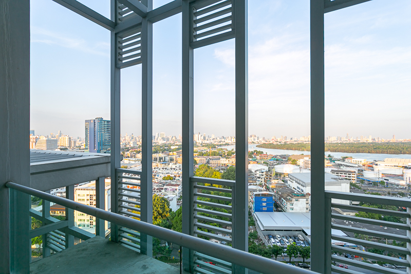 ขายคอนโด The Star Estate @ Narathiwas (เดอะ สตาร์ เอสเตท แอท นราธิวาสราชนครินทร์ ) 4 ห้องนอน 3 ห้องน้ำ
