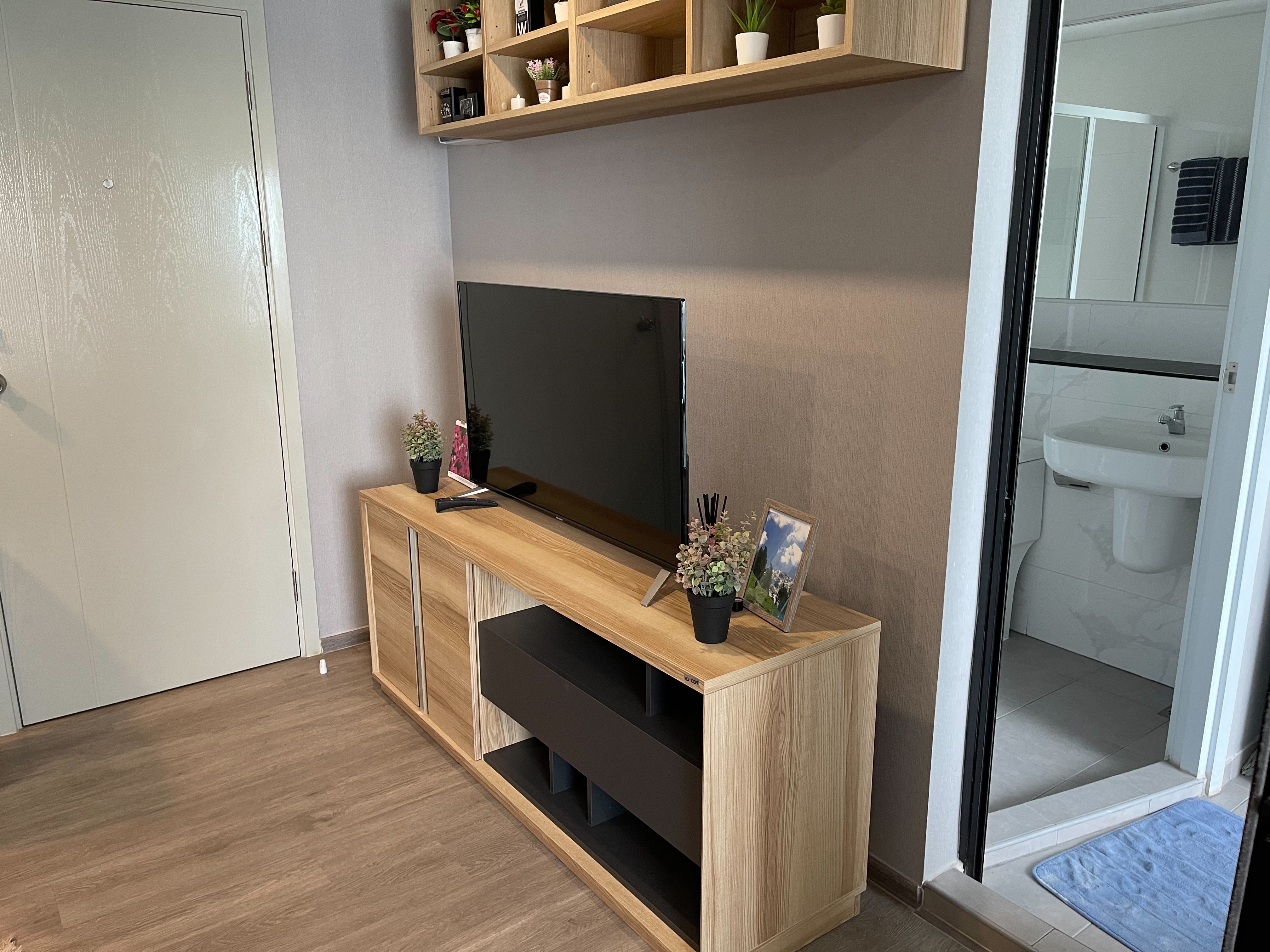 ให้เช่าคอนโด Reach Phaholyothin 52 ห้องหน้ากว้าง ชั้น 5 อาคาร A วิวเมือง