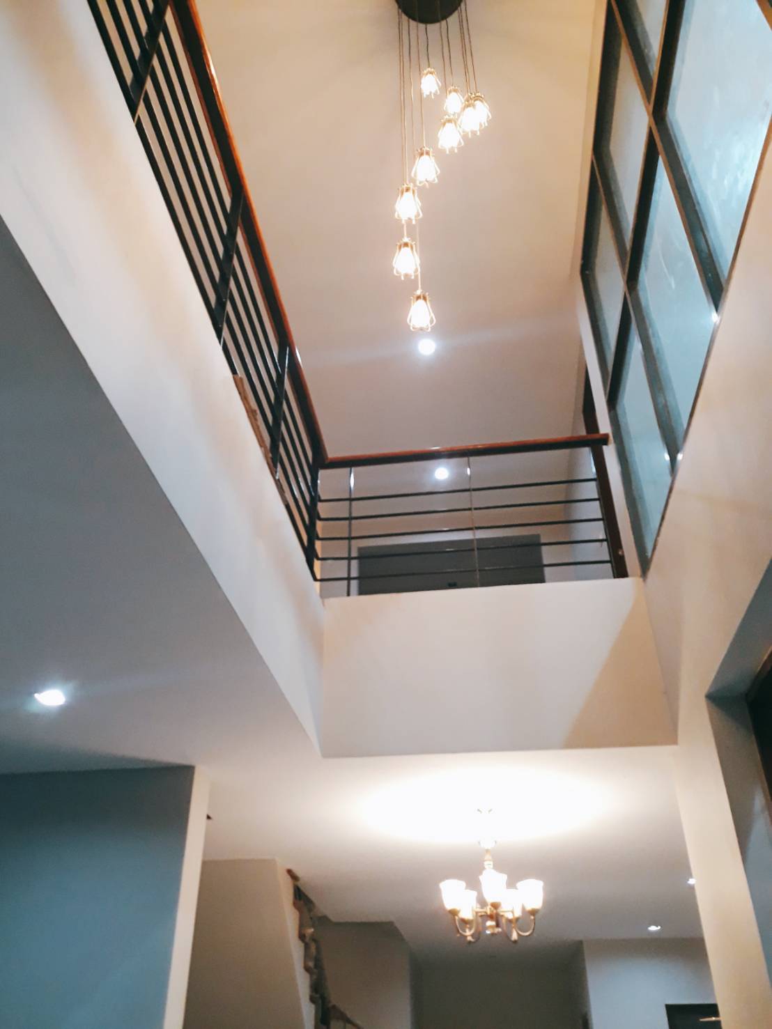 ขายบ้านเดี่ยว 6 ห้องนอน 9 ห้องน้ำ พื้นที่ 5 ไร่ ตำบล บางน้ำเปรี้ยว จังหวัด ฉะเชิงเทรา อยู่ระแวกฅโครงการ CP เมืองใหม่