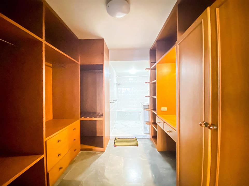 ขายถูก คอนโดใจกลางเมือง ทำเลทอง Sathorn Condo Place (สาธร คอนโด เพลส) รายละเอียดของห้อง 2 ห้องนอน 2 ห้องน้ำ