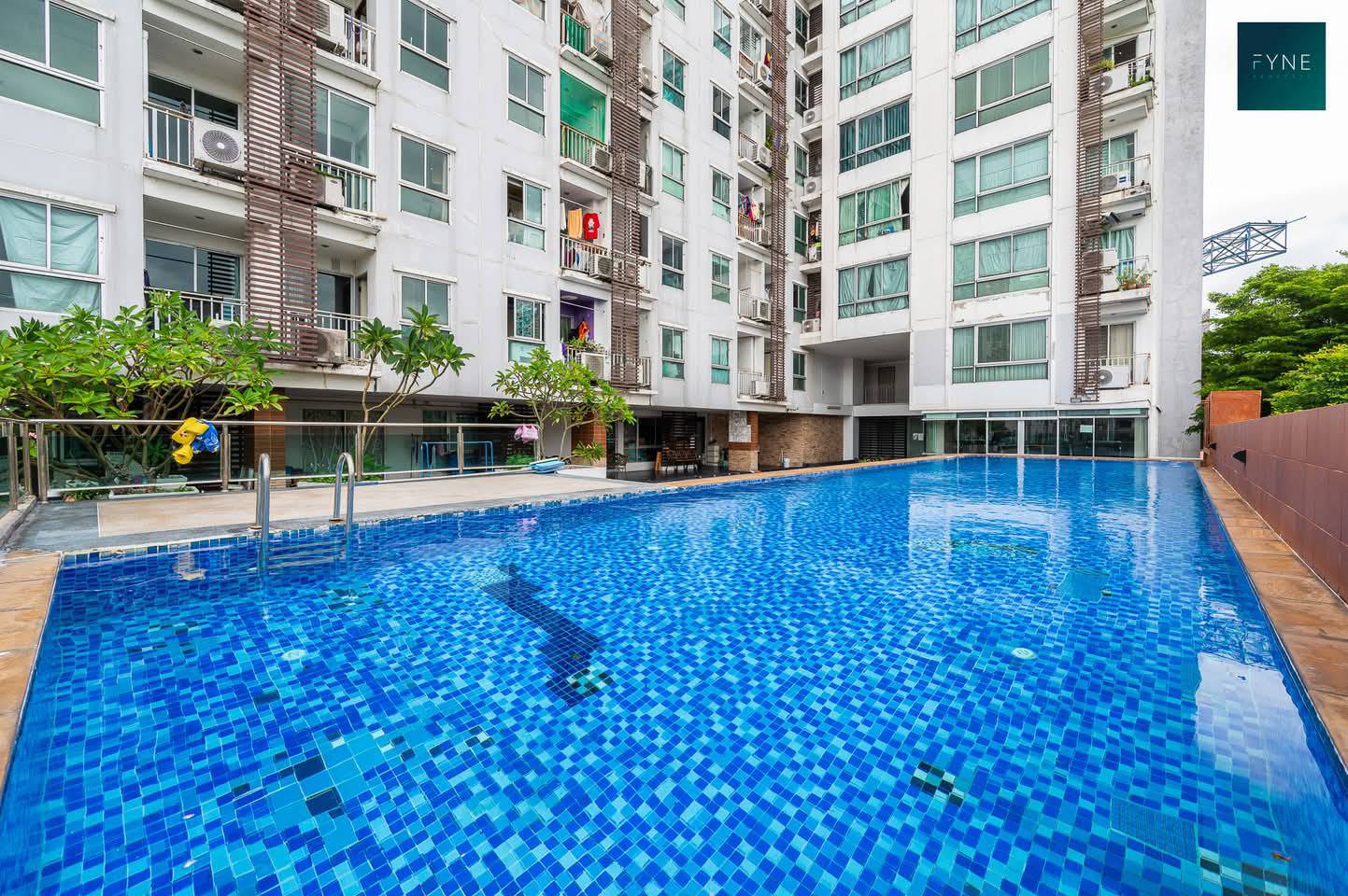 ✨ ขาย Regent Home 6/1 ประชาชื่น (รีเจ้นท์ โฮม 6/1) ✨คอนโด Low-rise 8 ชั้น ทำเลดี ราคาน่าจับจอง พร้อมเข้าอยู่ทันที